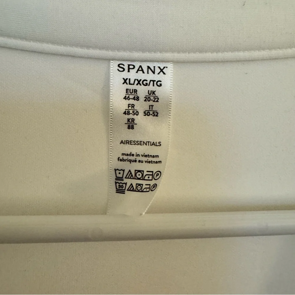 SPANX AirEssentials Ballet Wrap in Powder, Size XL - Picture 5 of 8